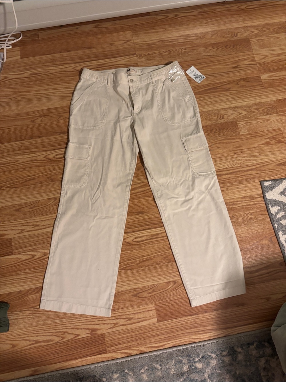 SO women’s wide leg Cargo Pants in Cream